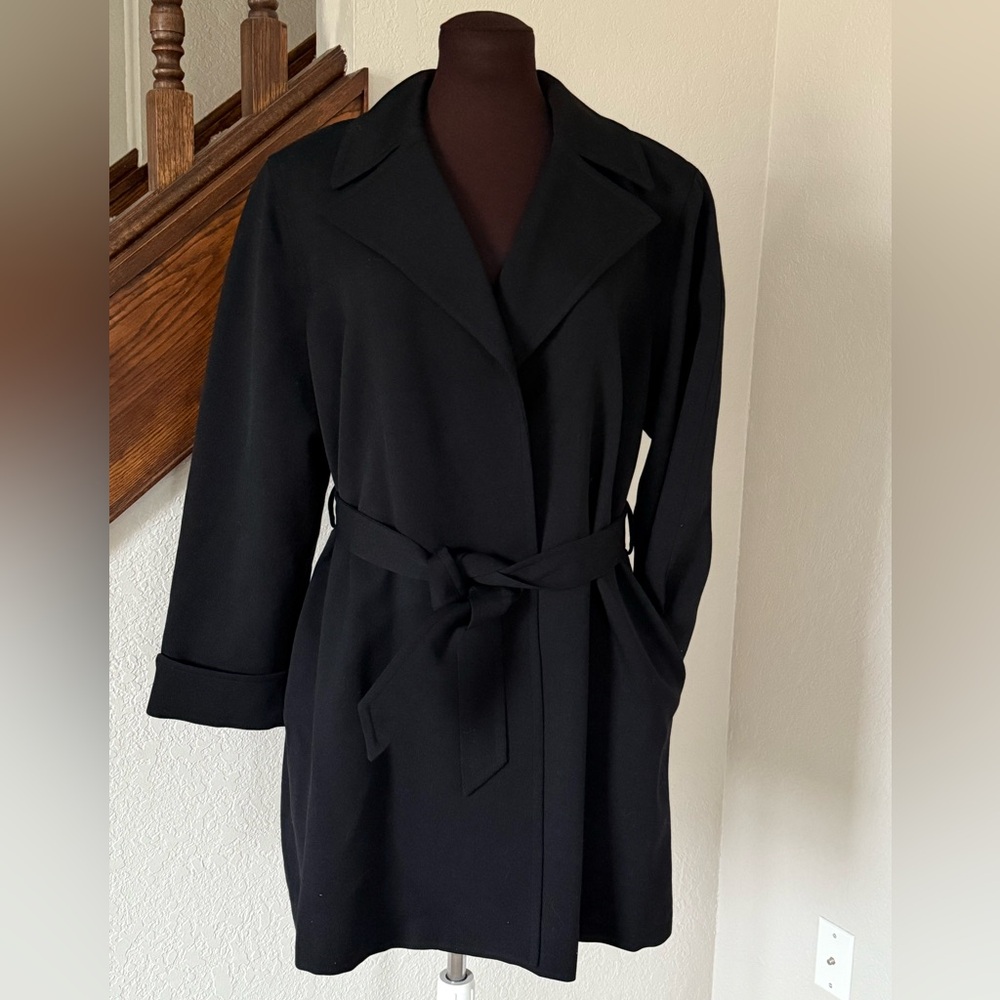 Lauren Ralph Lauren Petite Black Belted Wrap Coat 6P Minimalist 90s Style